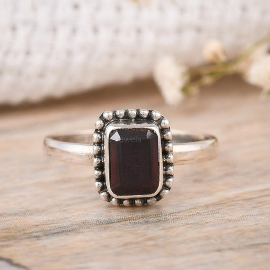 BAGUETTE-SHAPE-GARNET-925-SILVER-HANDMADE-GEMSTONE-RING