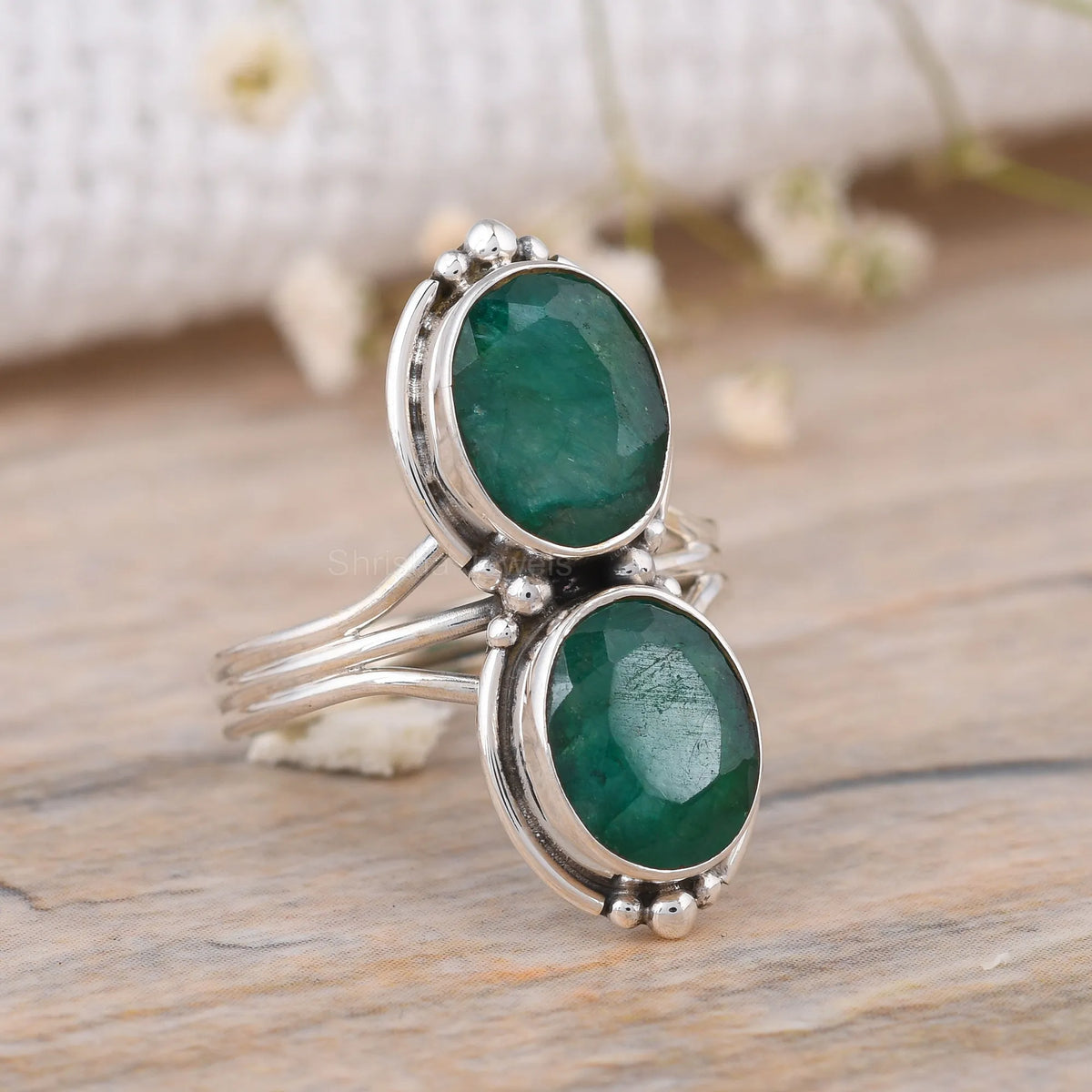 Emerald Oval Shape 925 Silver Ring – Handmade May Birthstone Jewelry