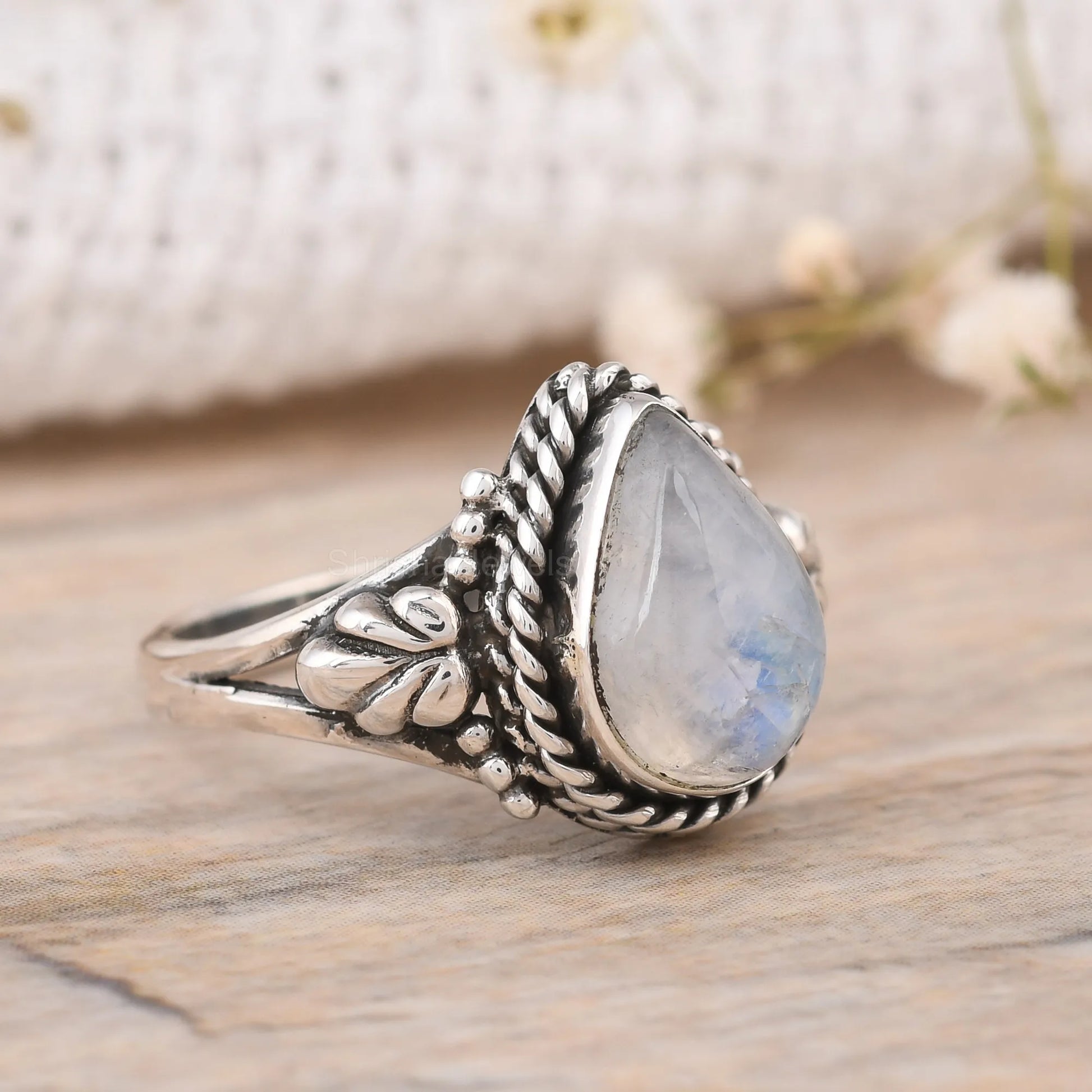 RAINBOW-MOONSTONE-GEMSTONE-925-SILVER-HANDMADE-RING