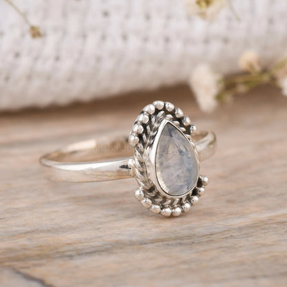faceted red garnet gemstone ring – 925 silver