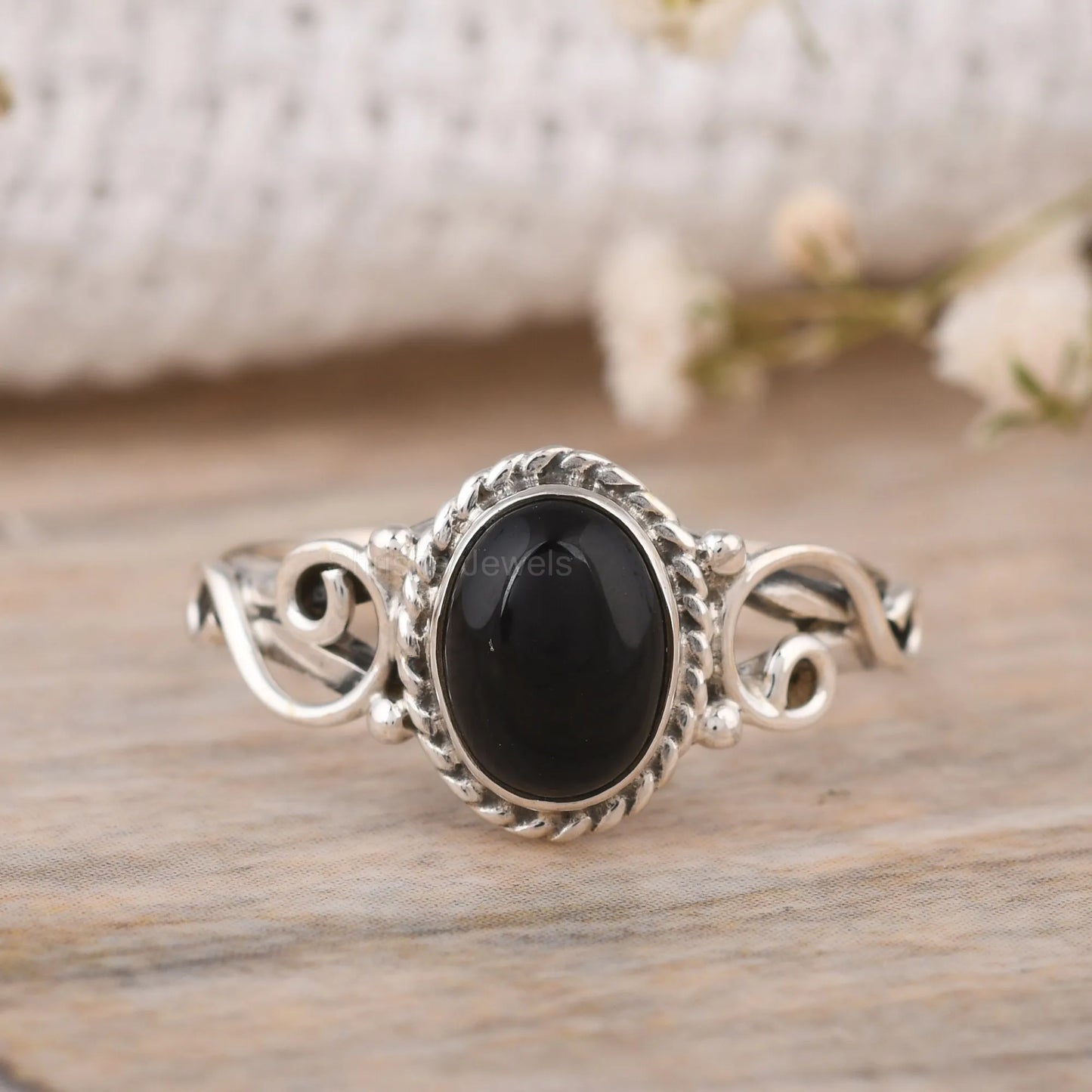 green-onyx-oval-925-silver-ring-shrisha-jewels