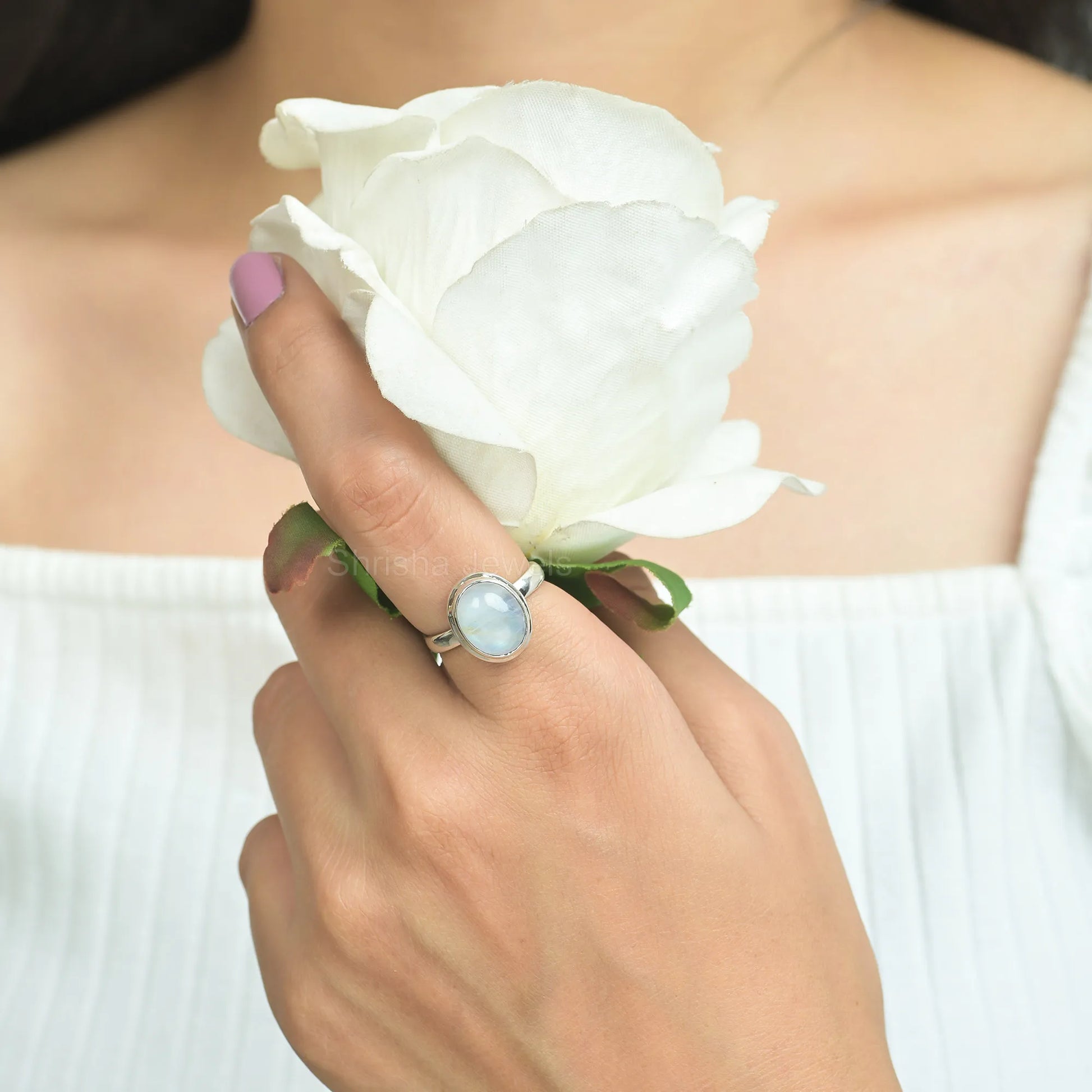 oval-moonstone-ring-925-silver-handmade
